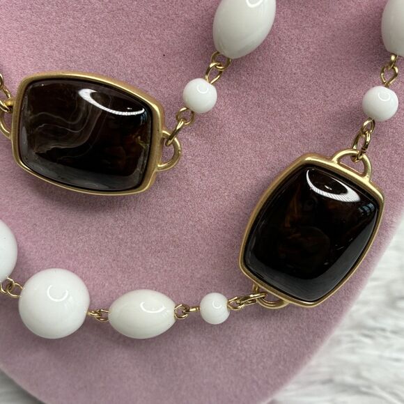Plunder Necklace EMBRY- WHITE BEADS w/DARK MARBLED STONES Jewelry Women’s - Picture 7 of 8
